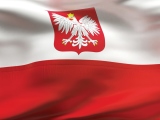 Biało-czerwona flaga Polski. Na białym tle godło państwowe.